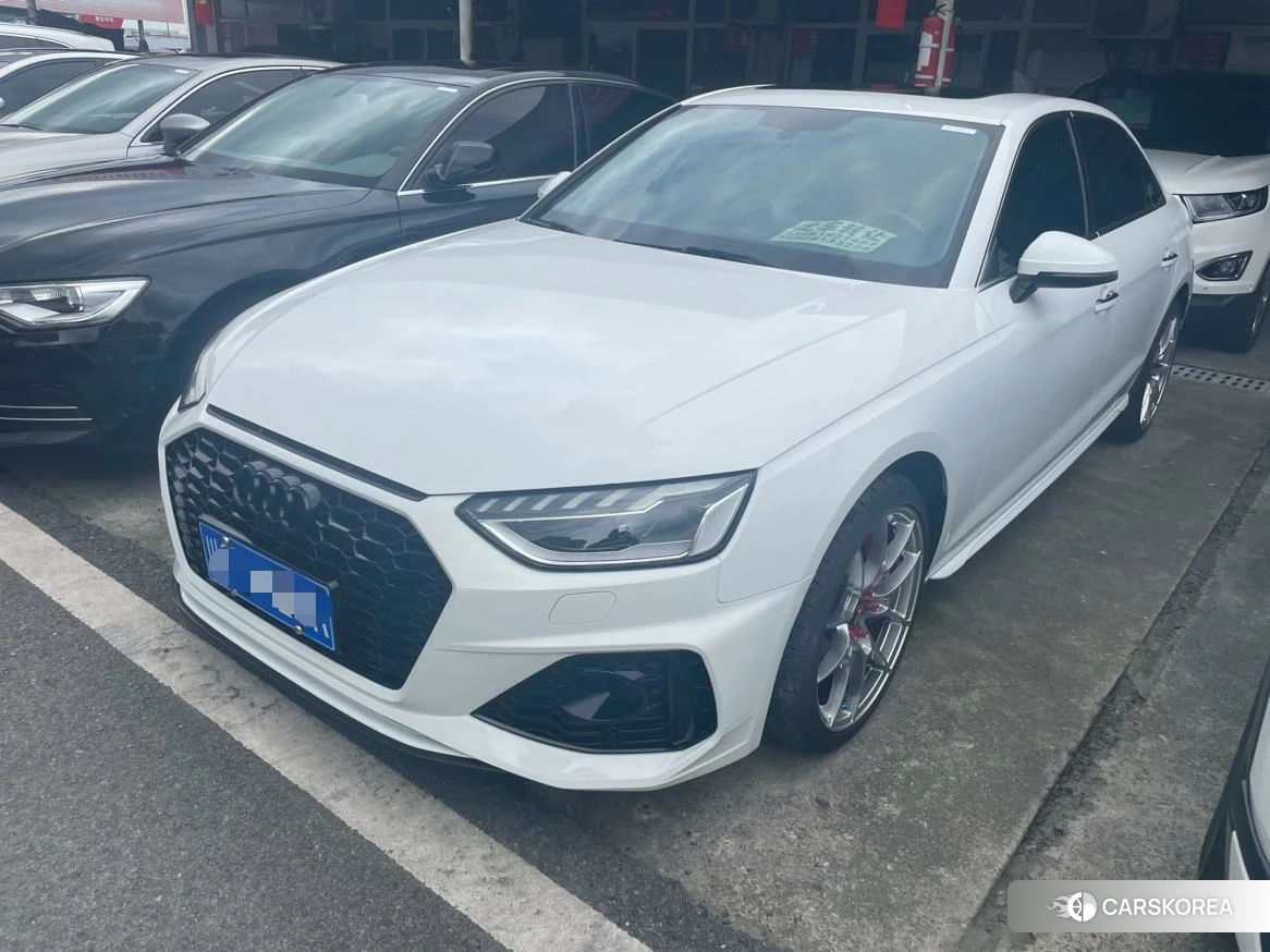 Audi A4L id 4498617 из Китая 7
