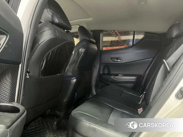 Toyota C-HR id 4262008 из Китая 7
