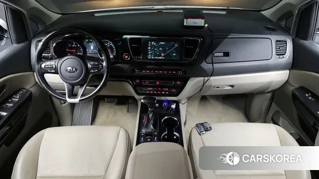 Kia The New Carnival id 3489122 из Кореи 17