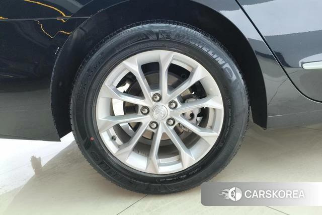 Buick Lacrosse id 4213741 из Китая 14