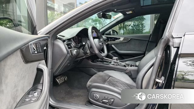 Audi RS 5 id 4221811 из Китая 7