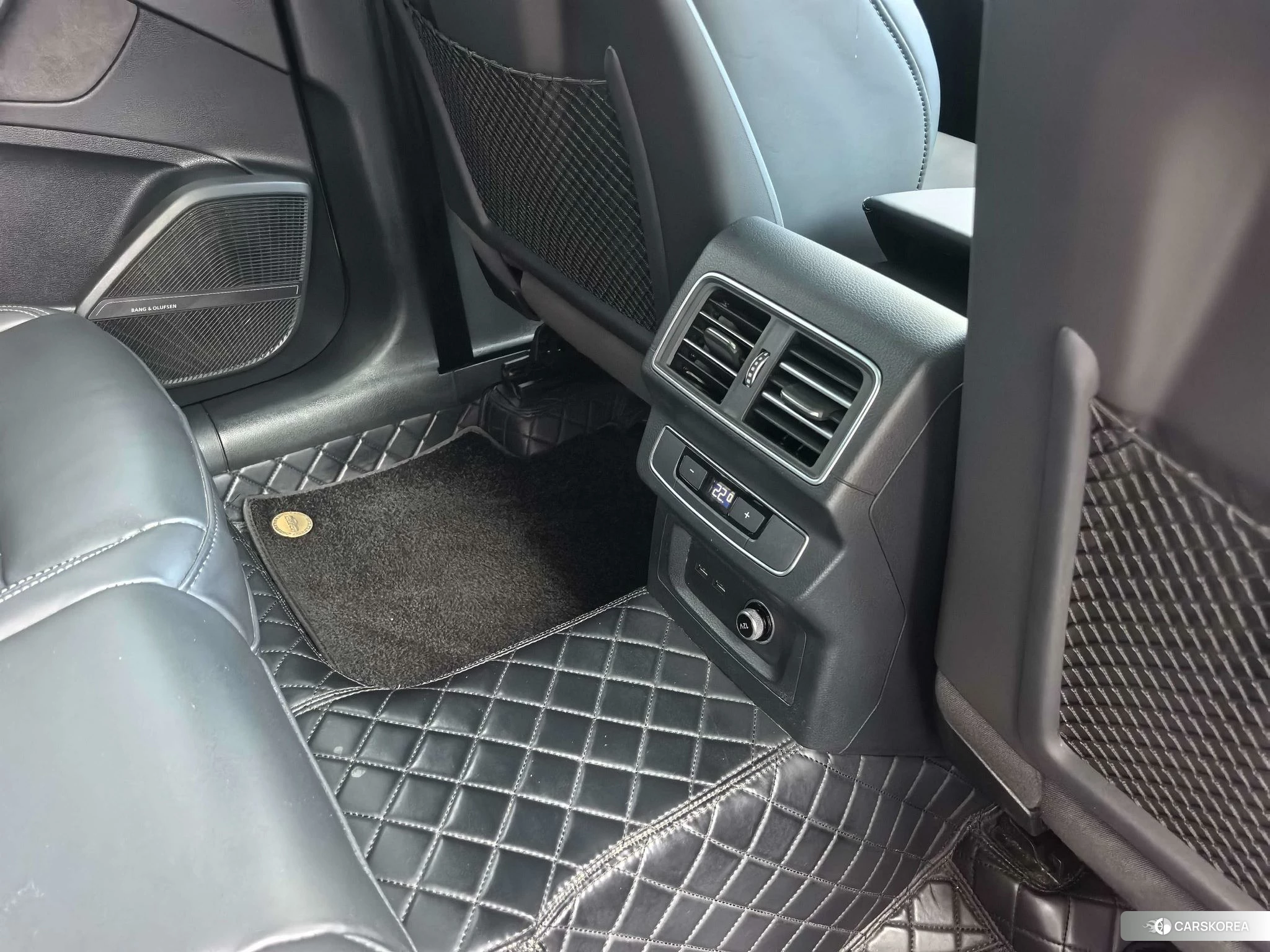 Audi Q5L id 4440298 из Китая 17