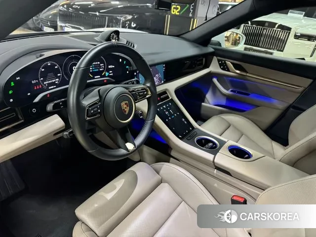 Porsche Taycan id 3644607 из Кореи 17