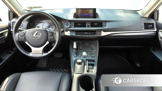 Lexus CT200h id 3801544 из Кореи 17