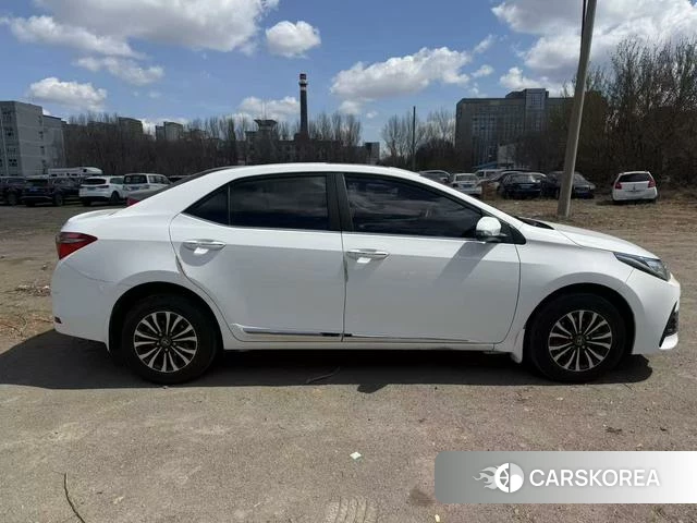 Toyota Corolla id 4218201 из Китая 7