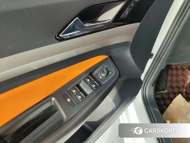 Volkswagen Bora id 4271158 из Китая 17
