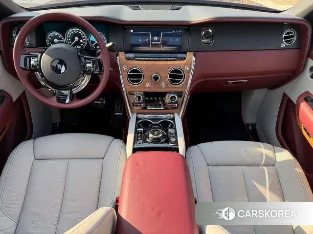 Rolls-Royce Cullinan id 3695533 из Кореи 17