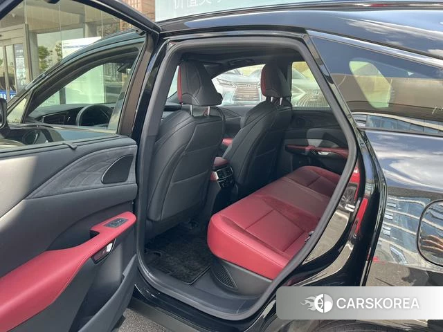 Lexus RX id 4260859 из Китая 10
