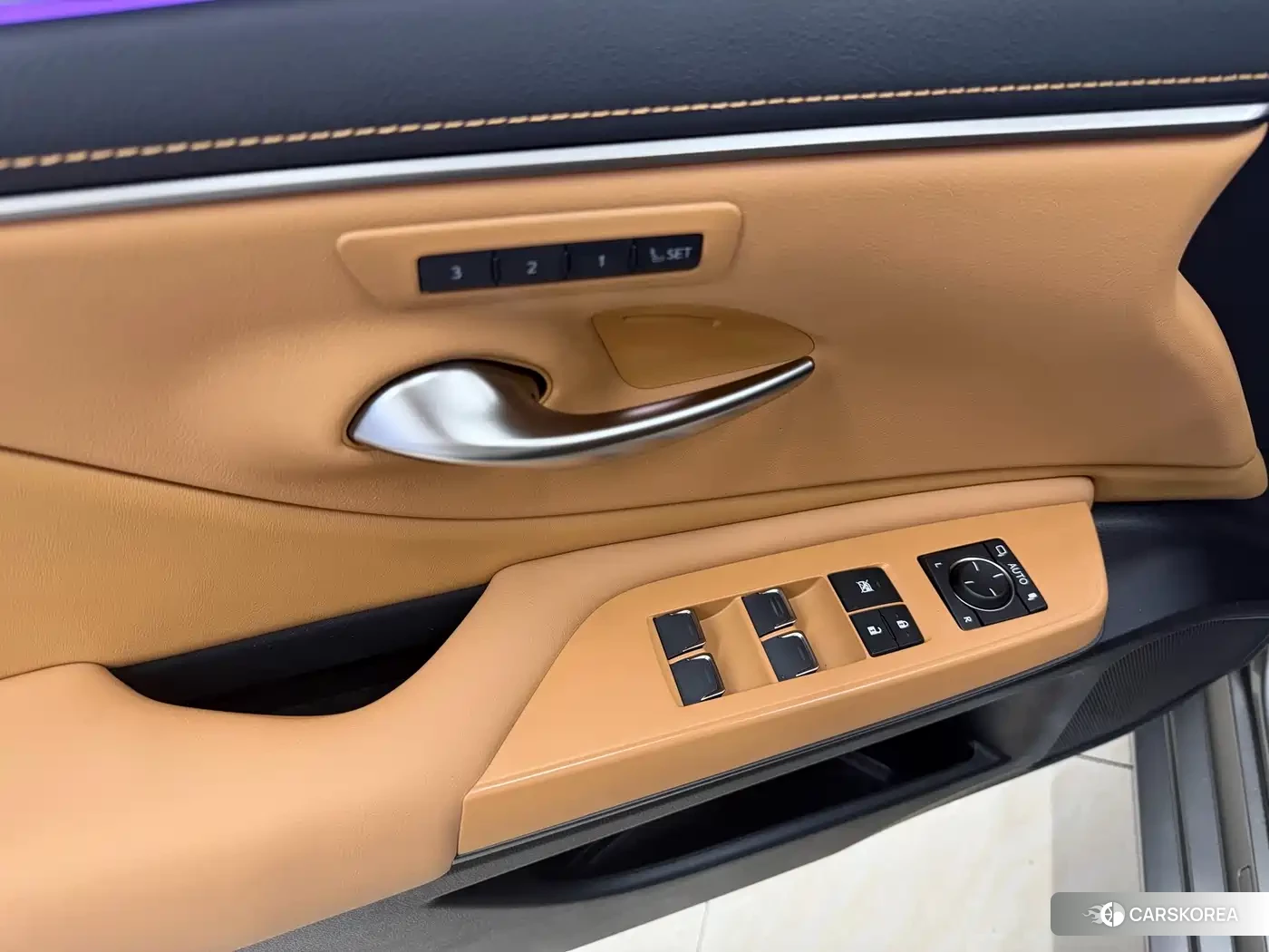 Lexus ES id 4654590 из Китая 13