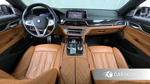 BMW 7 Series (G11) id 3472782 из Кореи 17