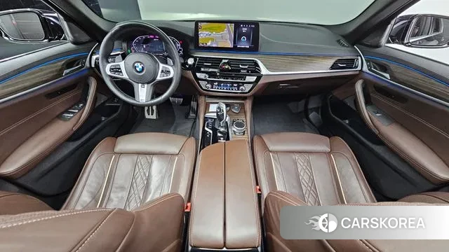 BMW 5 Series (G30) id 3155562 из Кореи 17