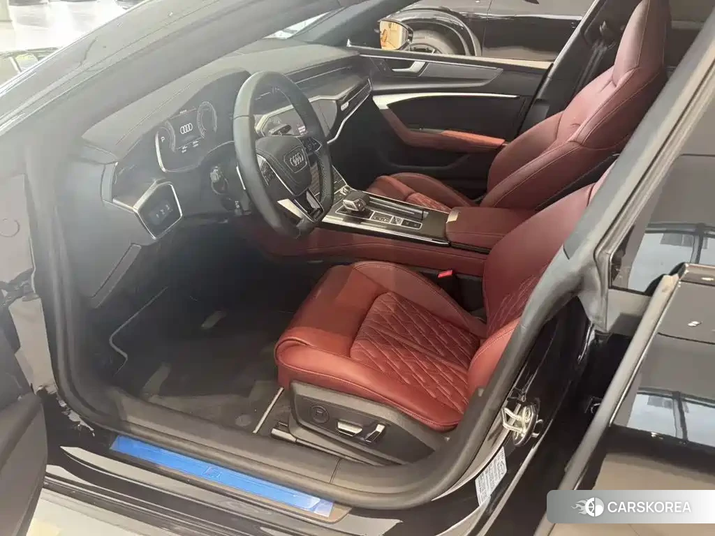 Audi A7L id 4681135 из Китая 7