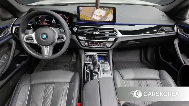 BMW 5 Series (G30) id 3043223 из Кореи 17