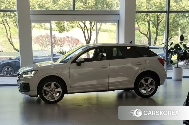 Audi Q2L id 4182474 из Китая 14