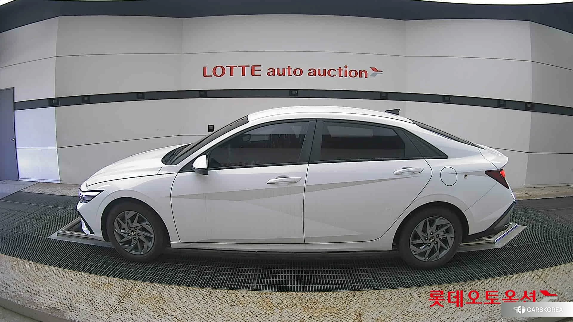 Hyundai Avante id 4296739 из Кореи 35