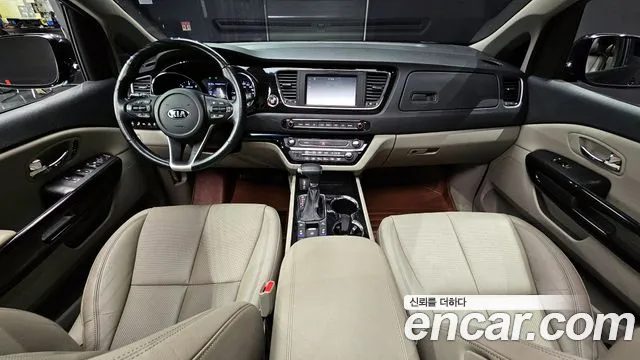 Kia The New Carnival id 2813607 из Кореи 17