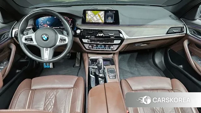 BMW 5 Series (G30) id 3312955 из Кореи 17