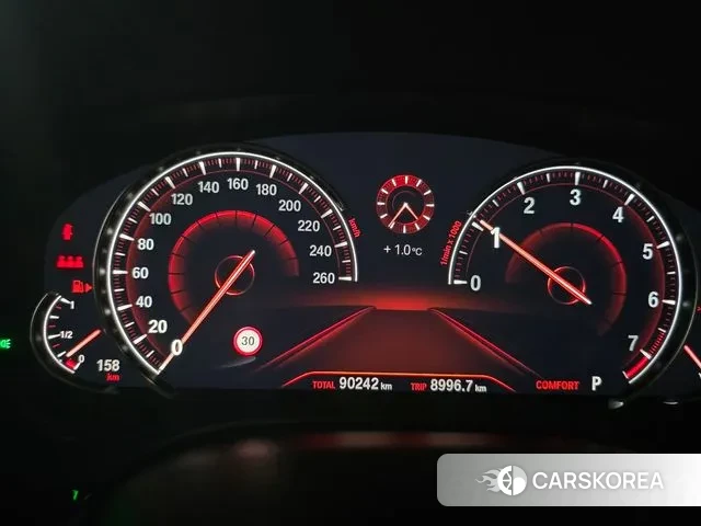 BMW 5 Series (G30) id 3444987 из Кореи 17