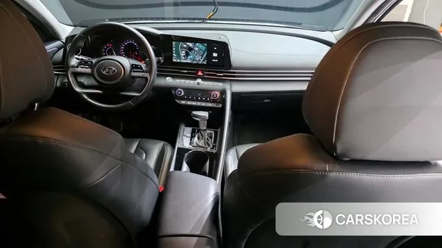 Hyundai Avante (CN7) id 3280919 из Кореи 17