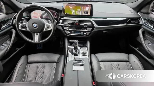 BMW 5 Series (G30) id 3639750 из Кореи 17