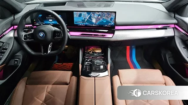 BMW 5 Series (G60) id 3605503 из Кореи 17