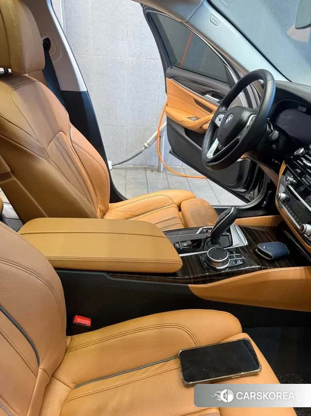 BMW 5 Series (G30) id 3670661 из Кореи 7