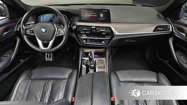 BMW 5 Series (G30) id 3925127 из Кореи 17