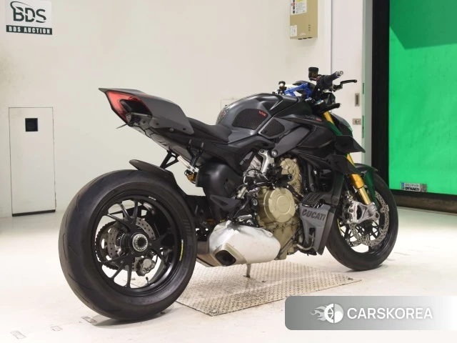 Проданный Ducati STREETFIGHTER V4 S id 4348206 из Японии, фото 8
