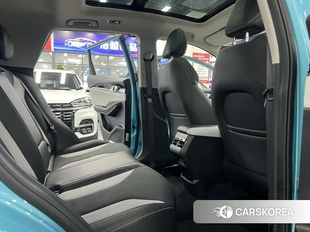 Geely Automobile Binyue id 4254575 из Китая 11