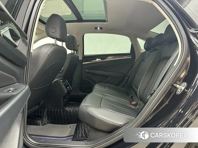 Volkswagen Passat id 4300243 из Китая 7