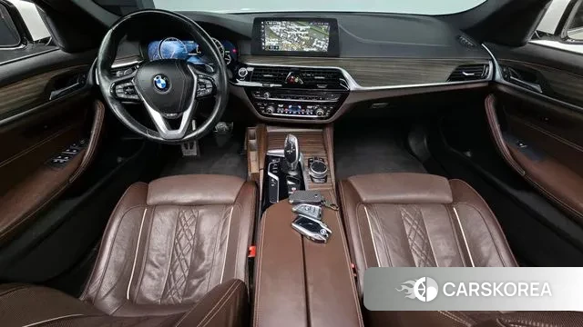 BMW 5 Series (G30) id 3703897 из Кореи 17