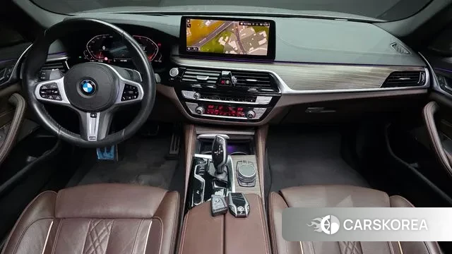 BMW 5 Series (G30) id 3562182 из Кореи 17