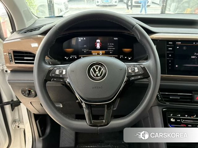 Volkswagen Tuyue id 3896114 из Китая 14