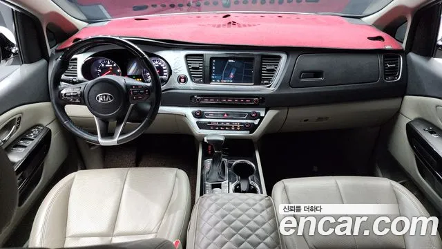 Kia The New Carnival id 2406007 из Кореи 17