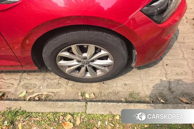 Volkswagen Polo id 4240730 из Китая 14