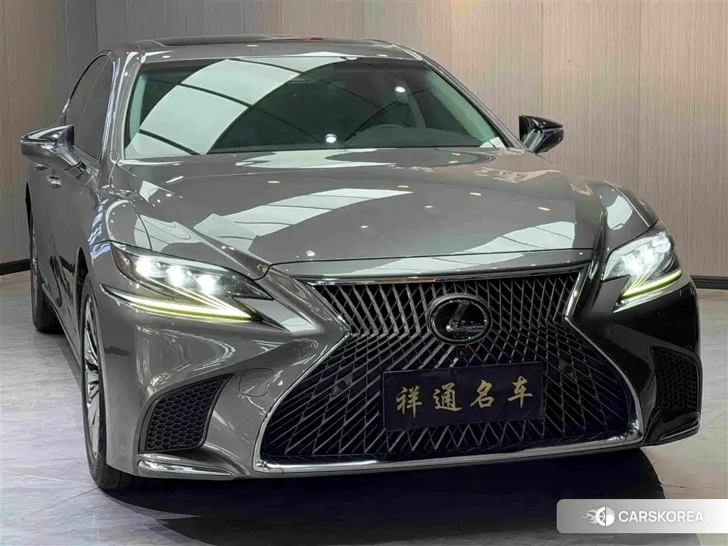 Lexus LS id 4654548 из Китая 21