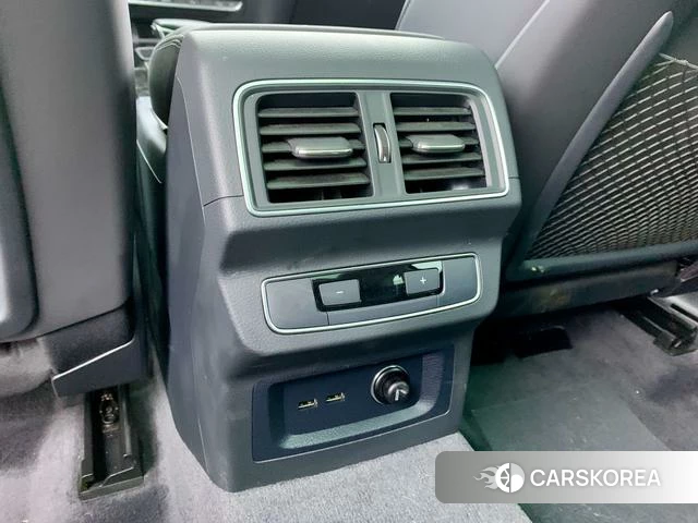 Audi Q5L id 4273582 из Китая 29