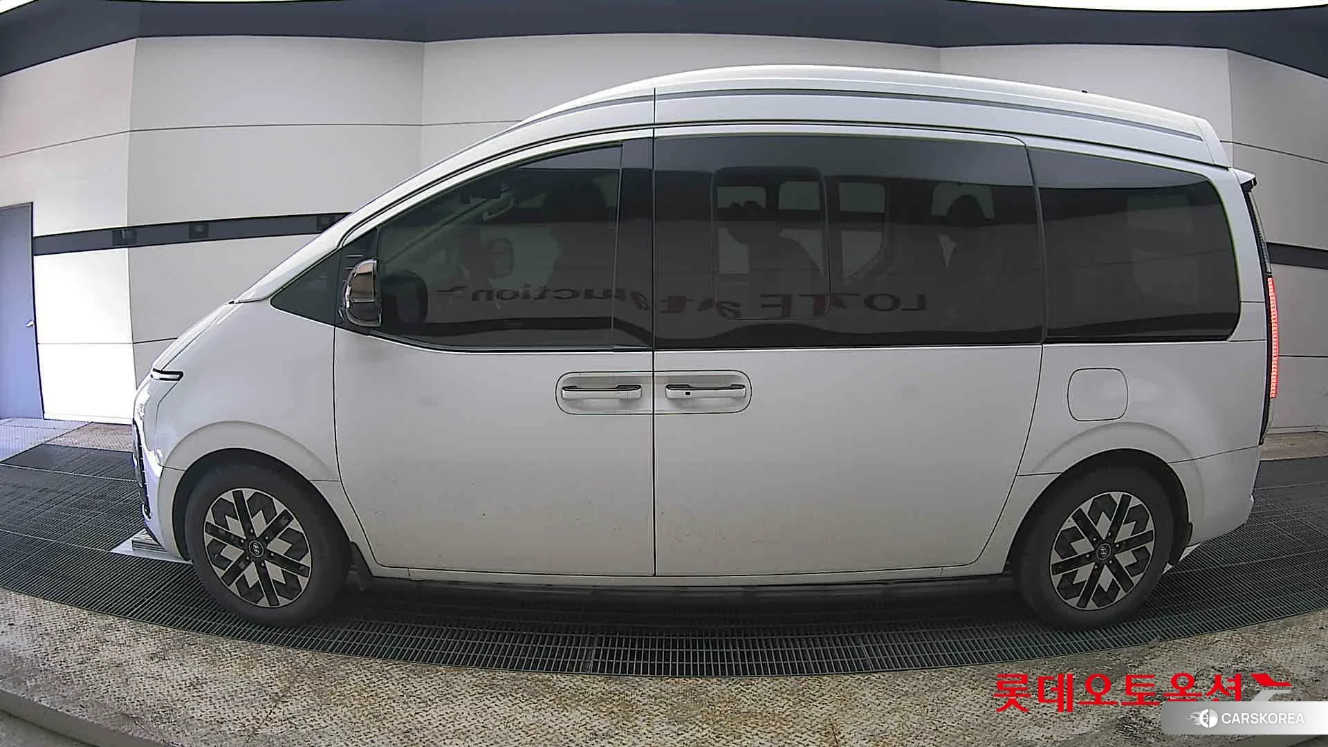 Hyundai STARIA LOUNGE Limousine id 3882076 из Кореи 35