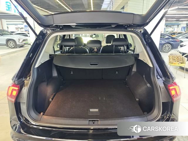 Volkswagen Tiguan L id 4213714 из Китая 29