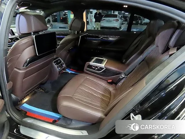 BMW 7 Series (G11) id 3395583 из Кореи 17