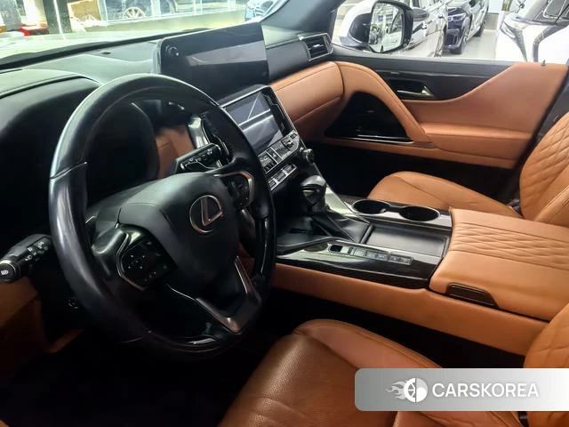 Lexus LX id 4260795 из Китая 9
