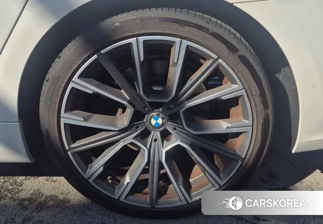 BMW 7 Series (G11) id 3367679 из Кореи 8