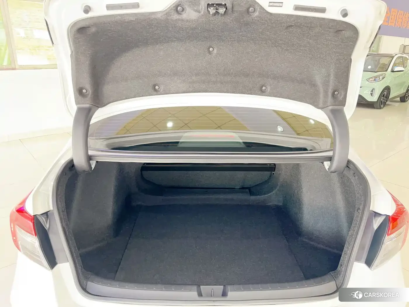 Honda Civic id 4686042 из Китая 23