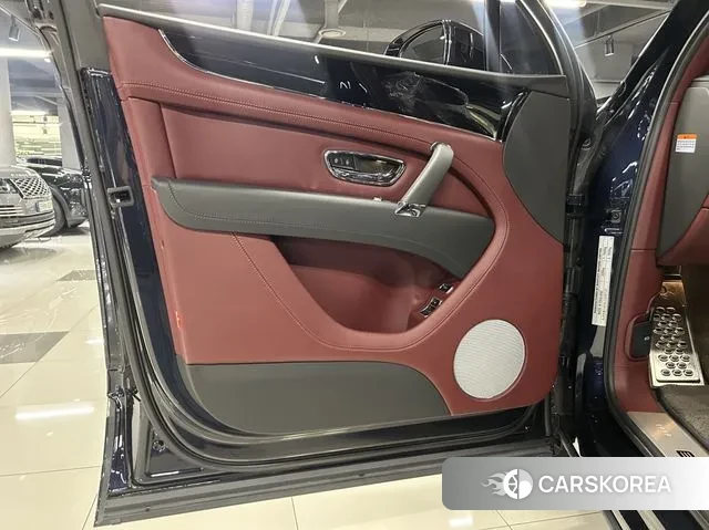 Bentley Bentayga id 2275375 из Кореи 12