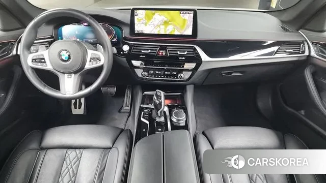 BMW 5 Series (G30) id 3059862 из Кореи 17