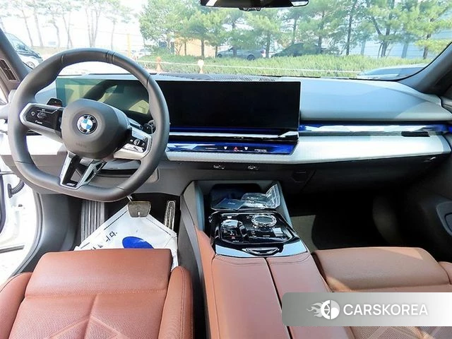 BMW 5 Series (G60) id 3857297 из Кореи 17