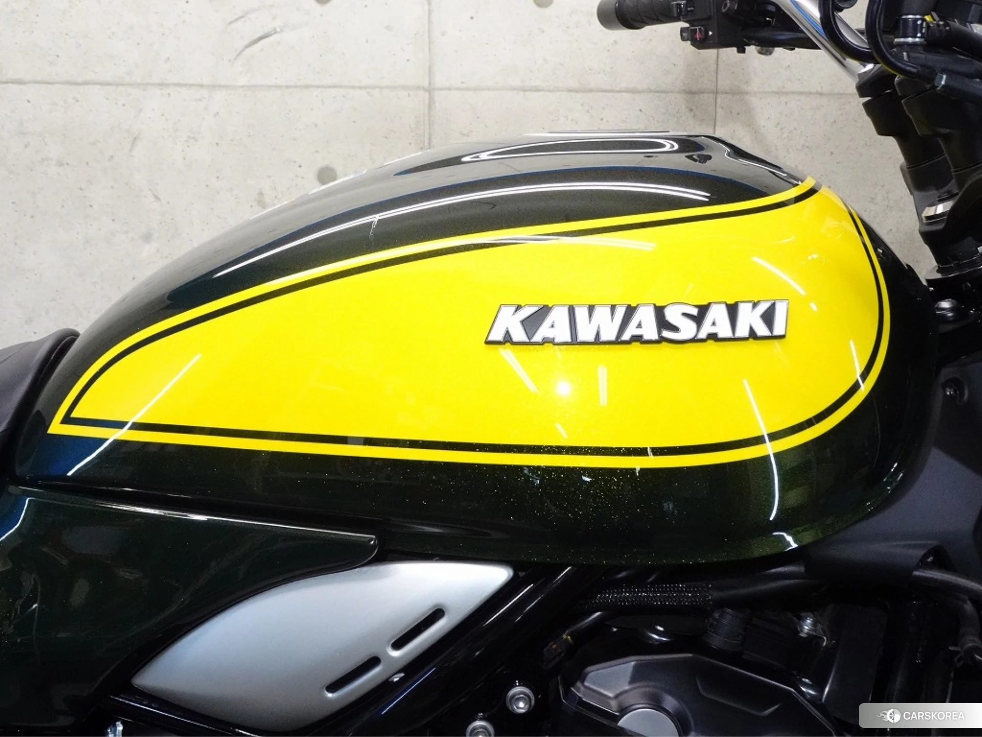 Kawasaki Z900RS id 4185371 из Японии 28