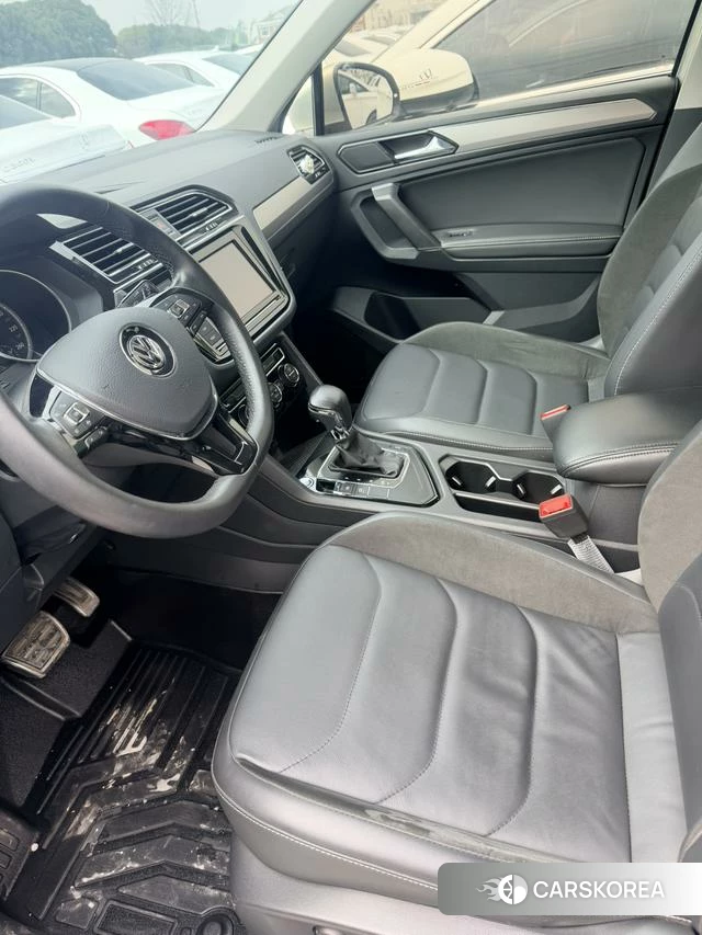 Volkswagen Tiguan L id 4210875 из Китая 17