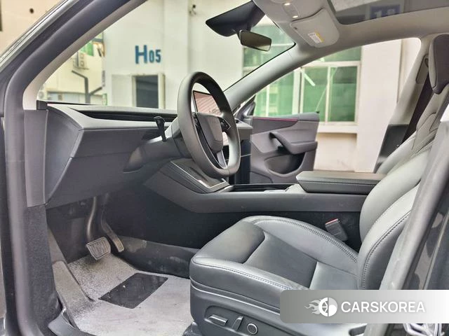 Tesla Model Y id 3907802 из Китая 12