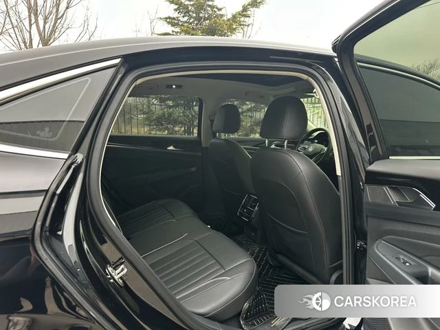 Volkswagen Passat id 4182594 из Китая 7